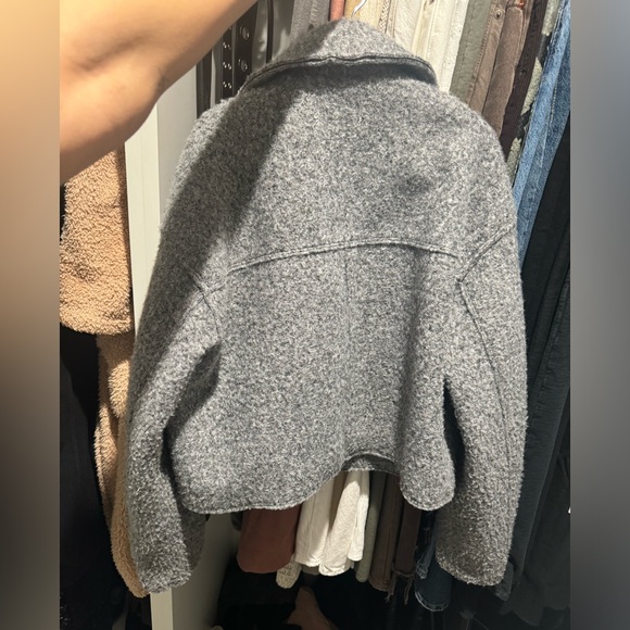 Cropped Boucle Jacket - Picture 3 of 3